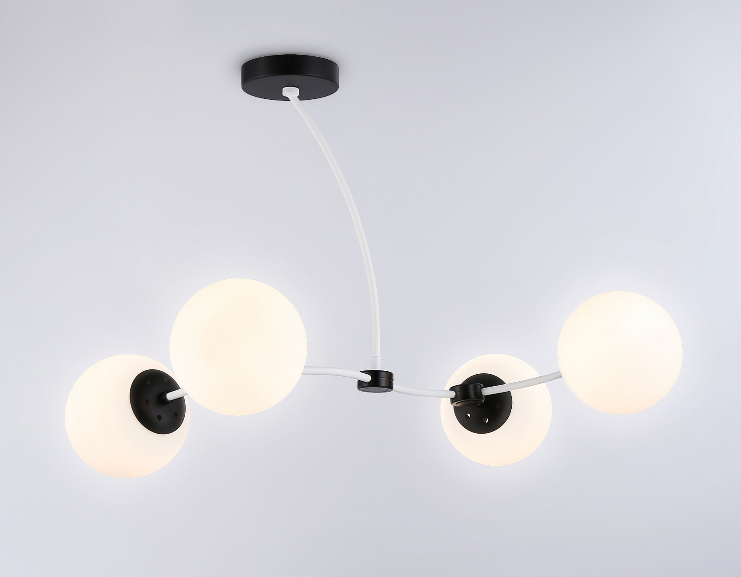 Подвесной светильник TR2542/4 WH/BK белый/черный E27/4 max 60W 700*450*450