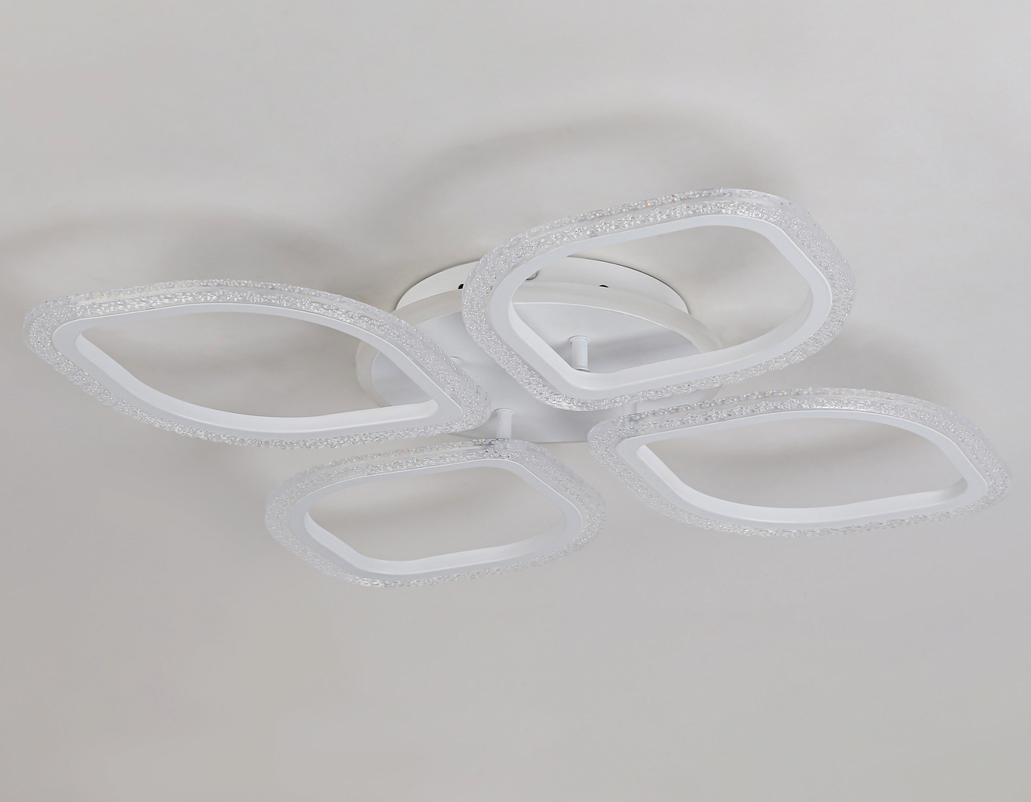 Потолочный светодиодный светильник с пультом FA4501/4 WH белый 75W 3000K+BL/4200K+PU/3000K+6400K 500*500*75 (ПДУ ИК)