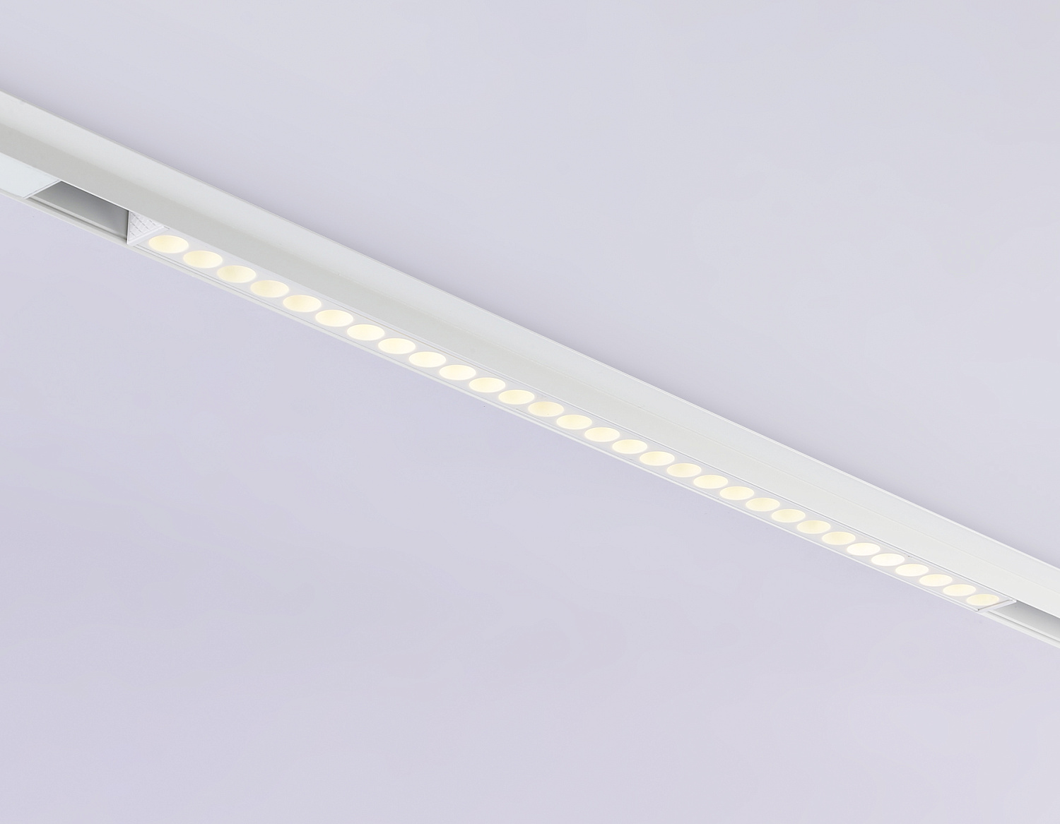 Светильник светодиодный трековый для шинопровода Magnetic GL4031 WH белый IP20 30W 4200K 48V 24° 550*22*45