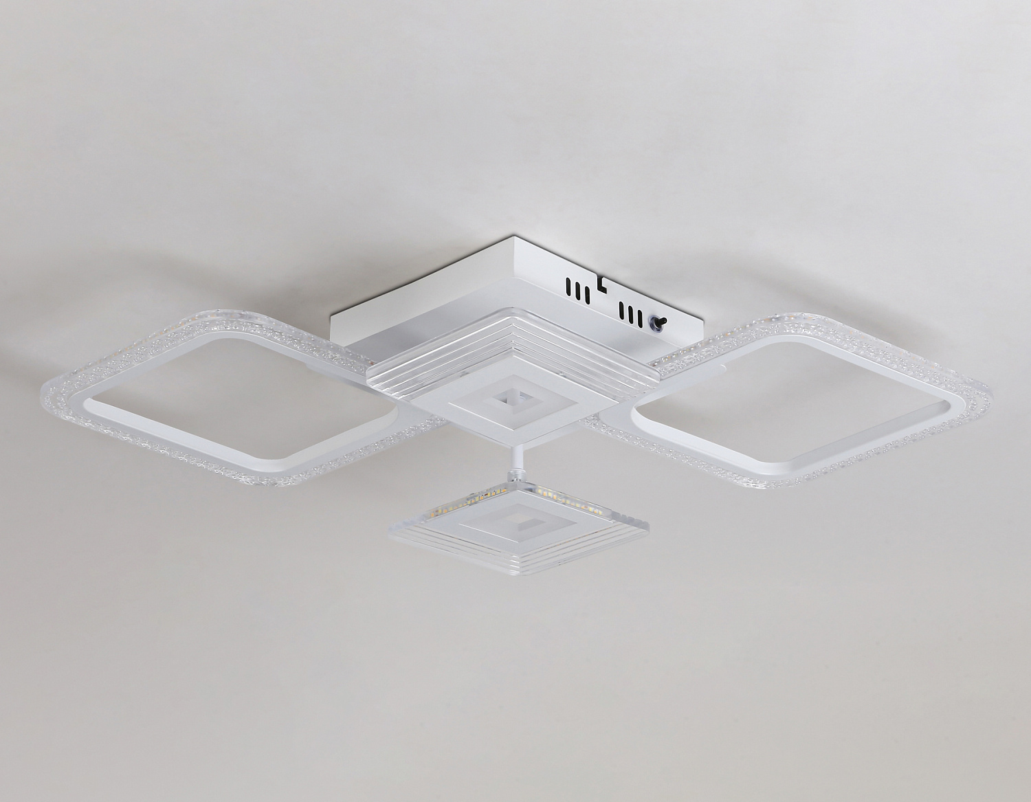 Потолочный светодиодный светильник с пультом FA4281/4 WH белый 56W 3000K+6400K/4200K/6400K+3000K 525*525*75 (ПДУ ИК)