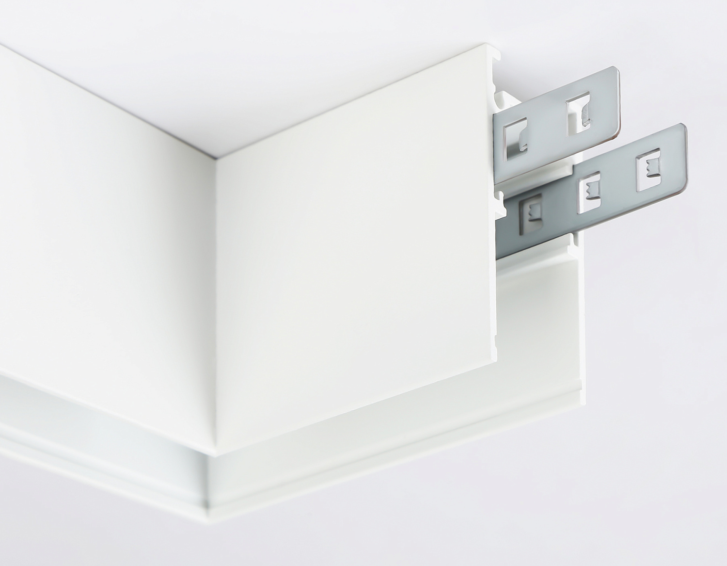 Коннектор угловой для накладного шинопровода Magnetic GL3369 WH белый коннектор угловой для накладного шинопровода 85*85*H53.7