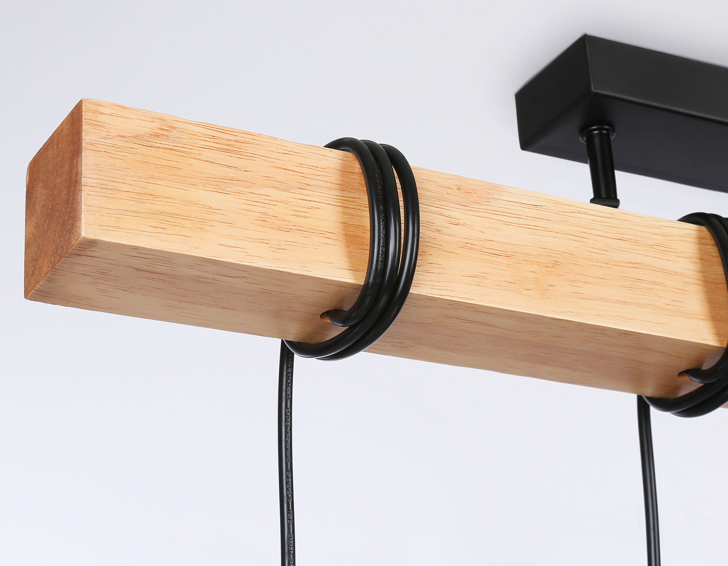 Подвесной светильник в стиле лофт TR8183/5 BK/LW черный/светлое дерево E27*5 max 40W 800*50*420