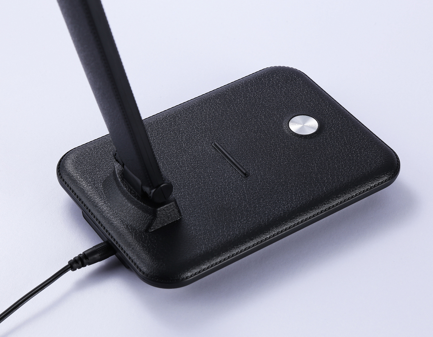 Светодиодная настольная лампа с диммером DE503 BK черный LED 3000-6400K 9W