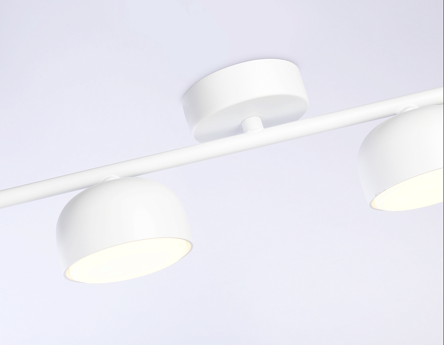 Светильник накладной со сменной лампой GX53 TN71027/4 WH белый GX53/4 max 12W 600*80*140