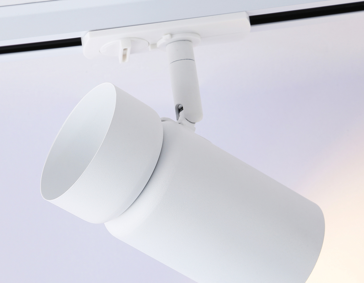 Трековый светильник со сменной лампой GU10 GL5142 WH белый GU10 max 12W