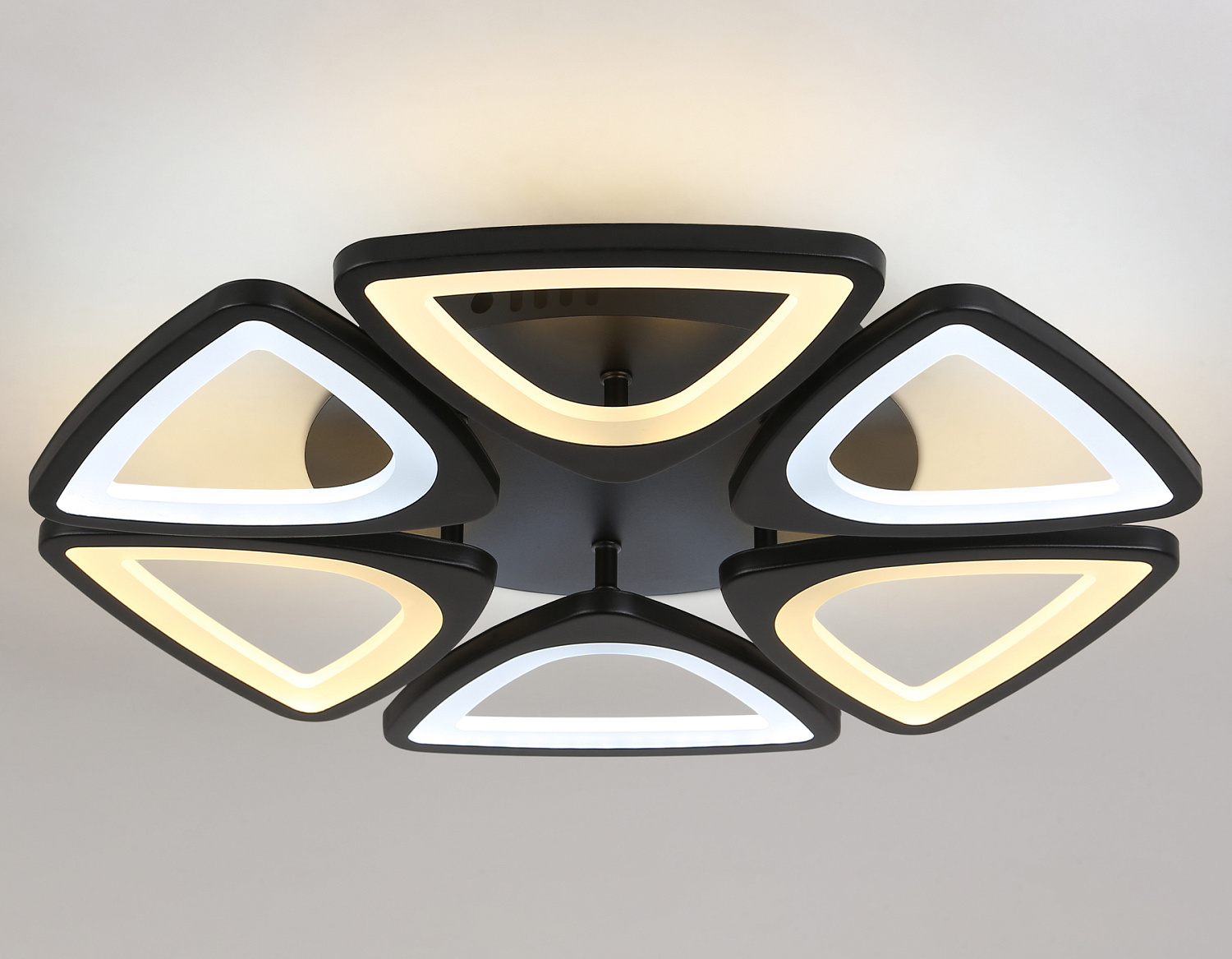 Потолочный светодиодный светильник с пультом FA4495/6 BK черный 84W 4200K/3000K+6400K/6400K+3000K D450*80 (ПДУ ИК)