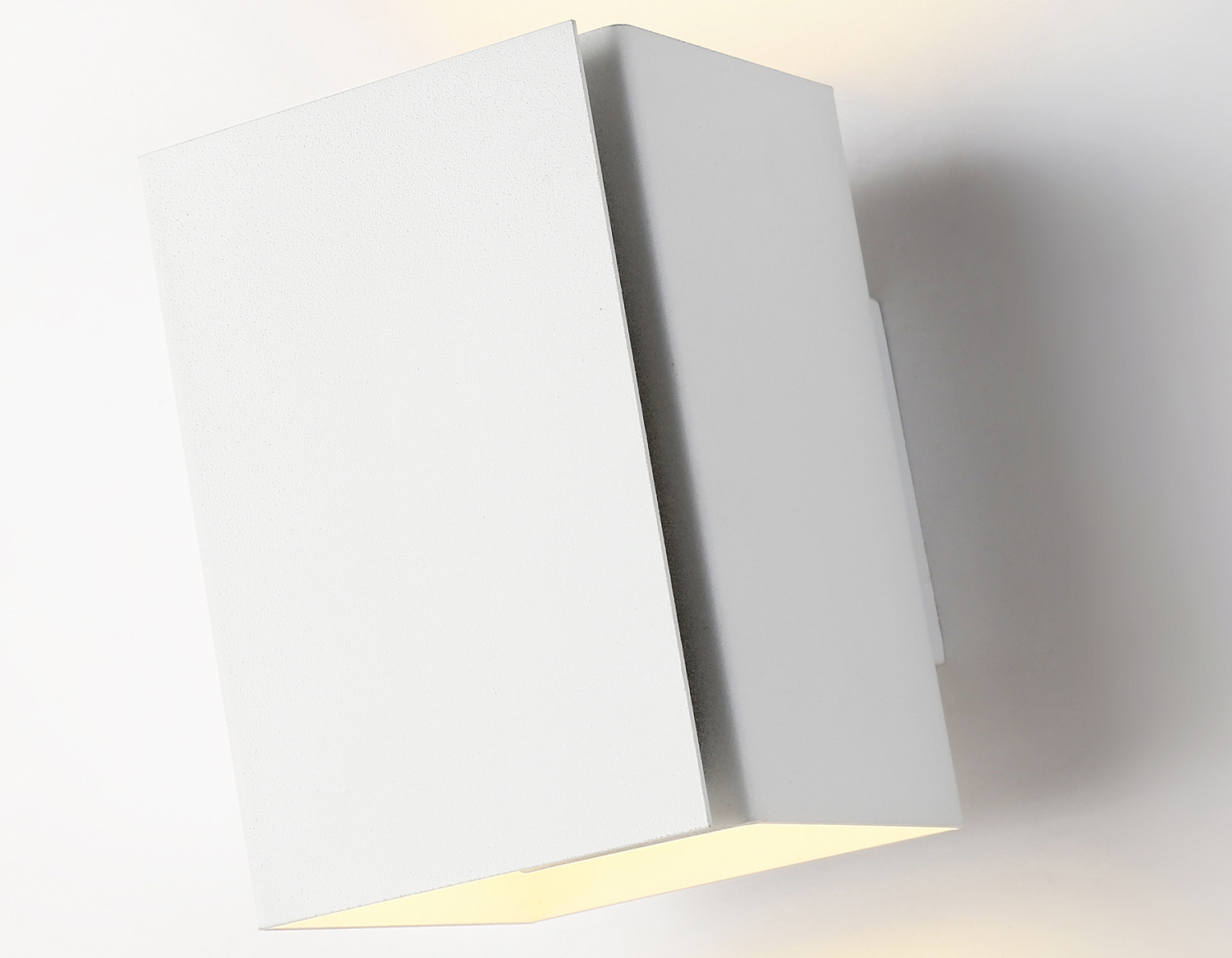 Светильник настенный со сменной лампой G9 TN5115 WH белый G9 max 40W 120*80*105