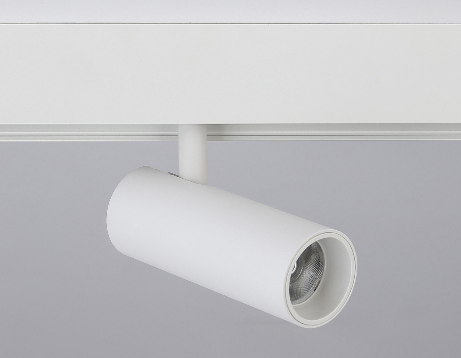 Светильник светодиодный трековый для шинопровода Magnetic GL3819 WH белый IP20 10W 4200K 48V 24° D47*128