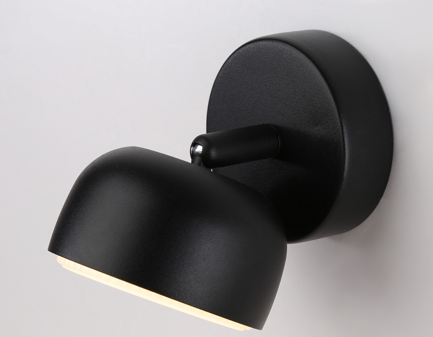 Светильник накладной поворотный со сменной лампой GX53 TN71009 BK черный GX53 max 12W D80*90