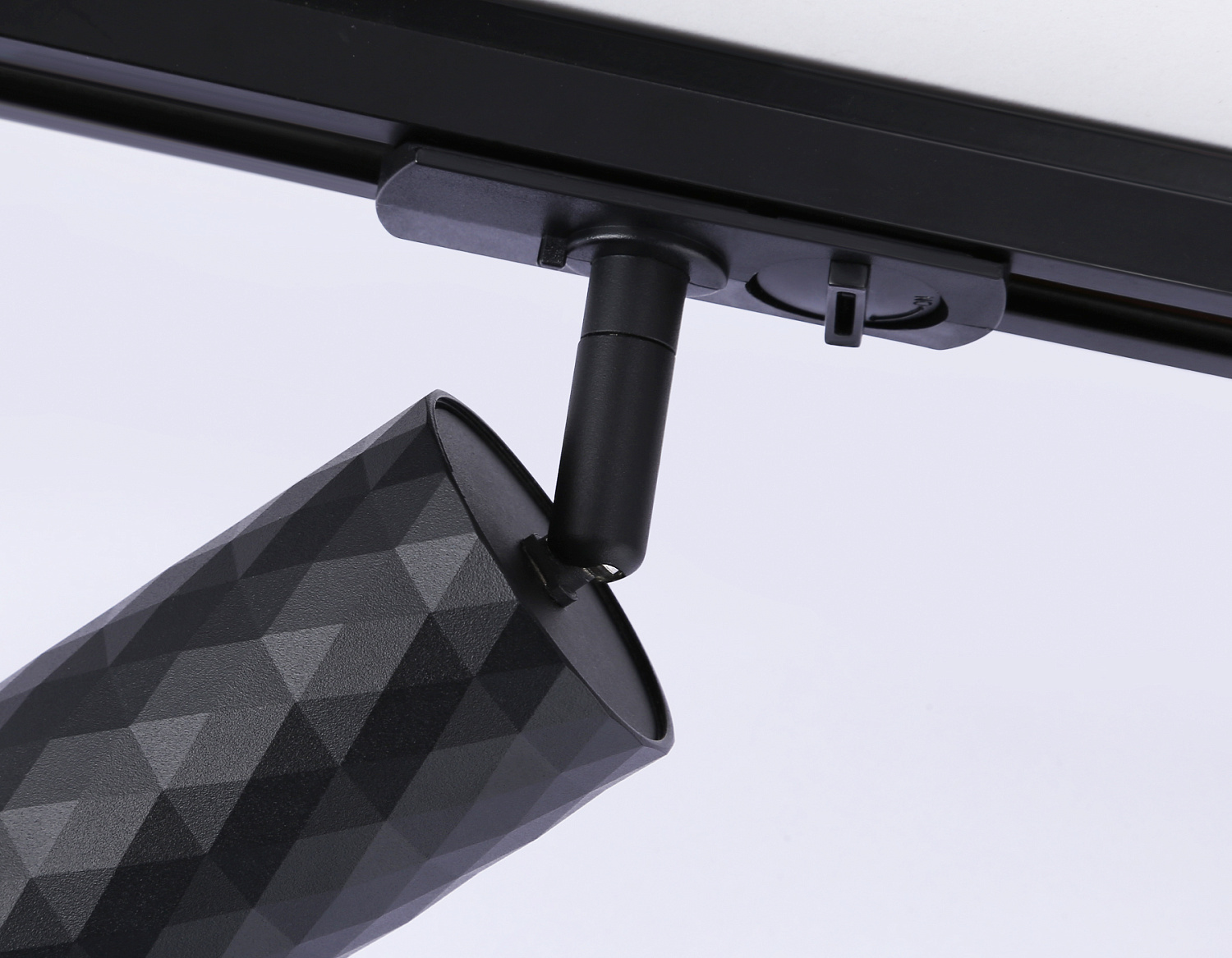 Трековый светильник со сменной лампой GU10 GL5133 BK черный GU10 max 12W