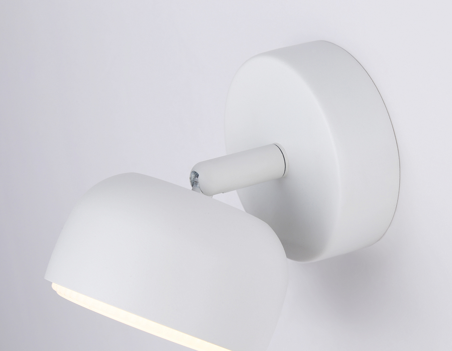 Светильник накладной поворотный со сменной лампой GX53 TN71007 WH белый GX53 max 12W D80*90