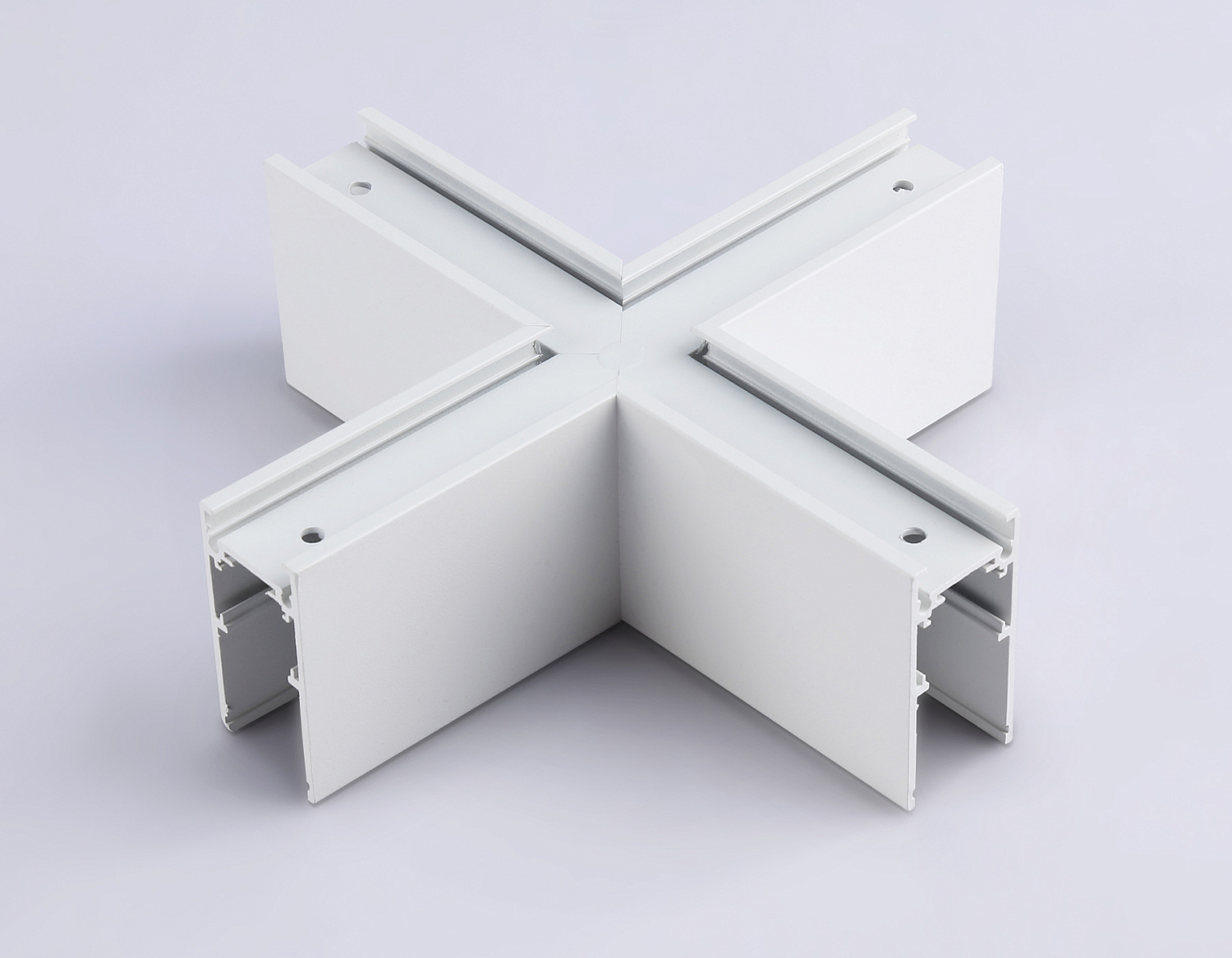 Коннектор X-образный для накладного шинопровода Magnetic GL3375 WH белый коннектор X-образный для накладного шинопровода 170*170*53.7