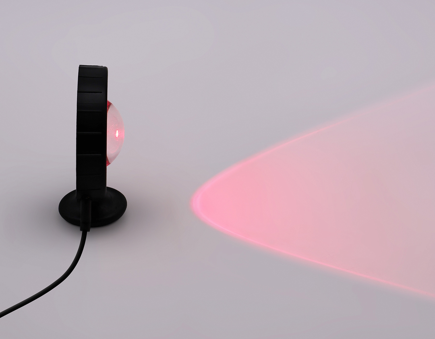 Атмосферная светодиодная настольная лампа с пультом DE8383 BK черный LED RGB 3W (ПДУ RGB)