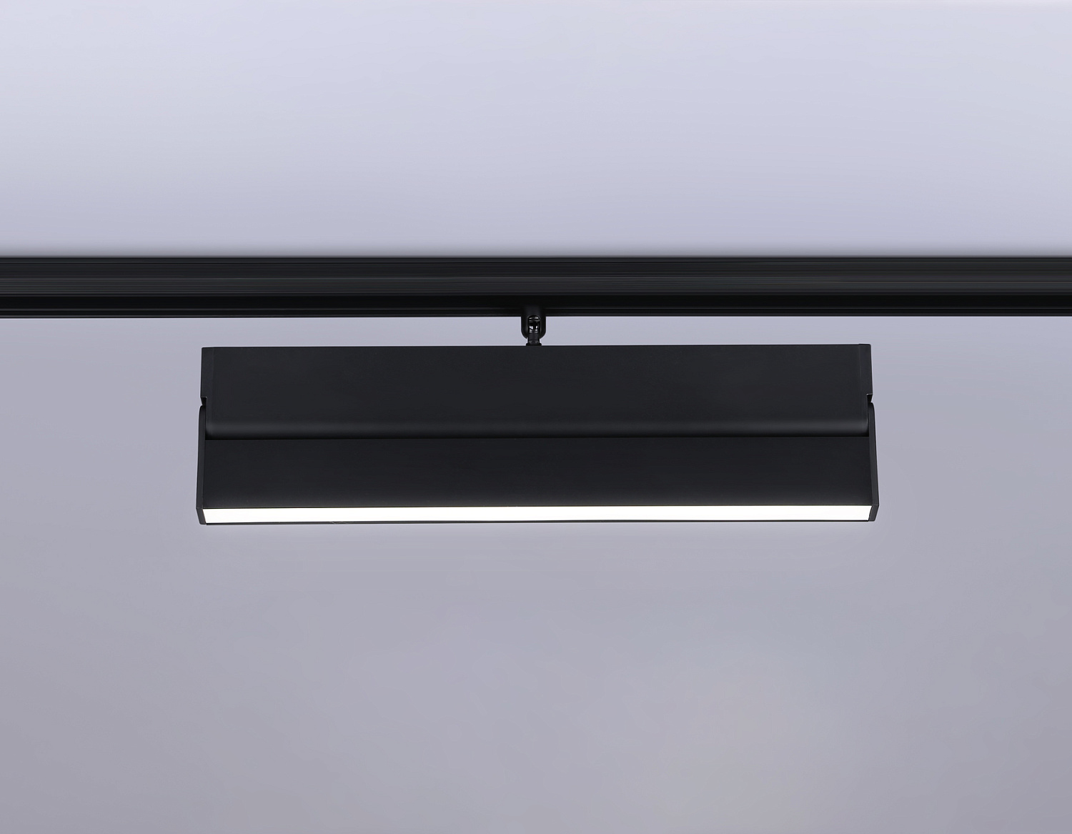 Светильник светодиодный трековый для шинопровода Magnetic GL4066 BK черный 18W 4200K 48V 325*22*45