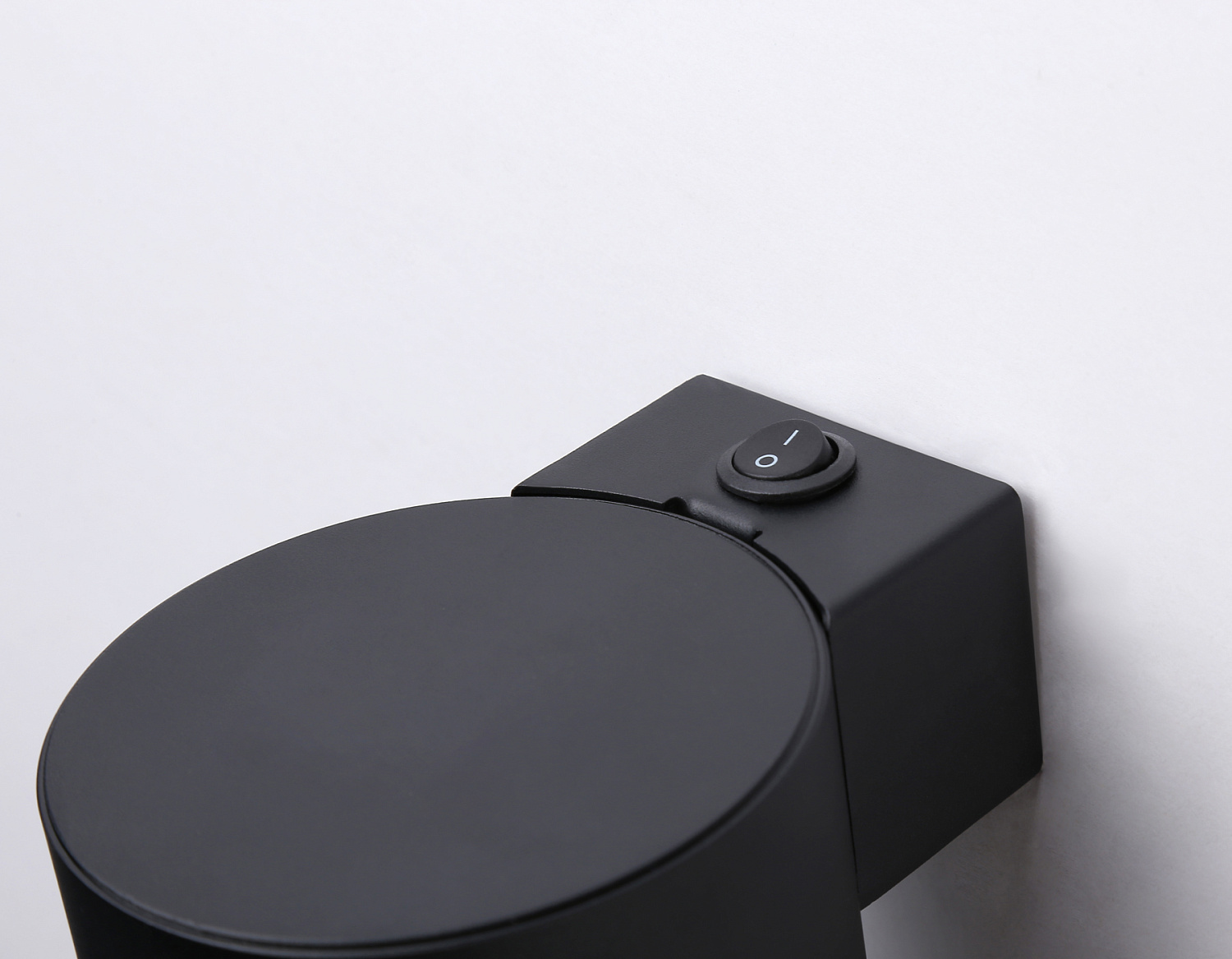 Светильник настенный с выключателем и сменной лампой GX53 TN71073 BK черный GX53 max 12W 85*75*110