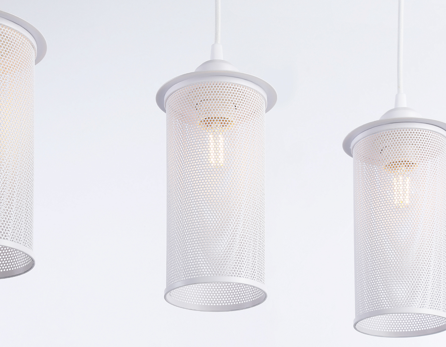 Подвесной светильник в стиле лофт TR8163/3 WH белый E27*3 max 40W 580*102*1060