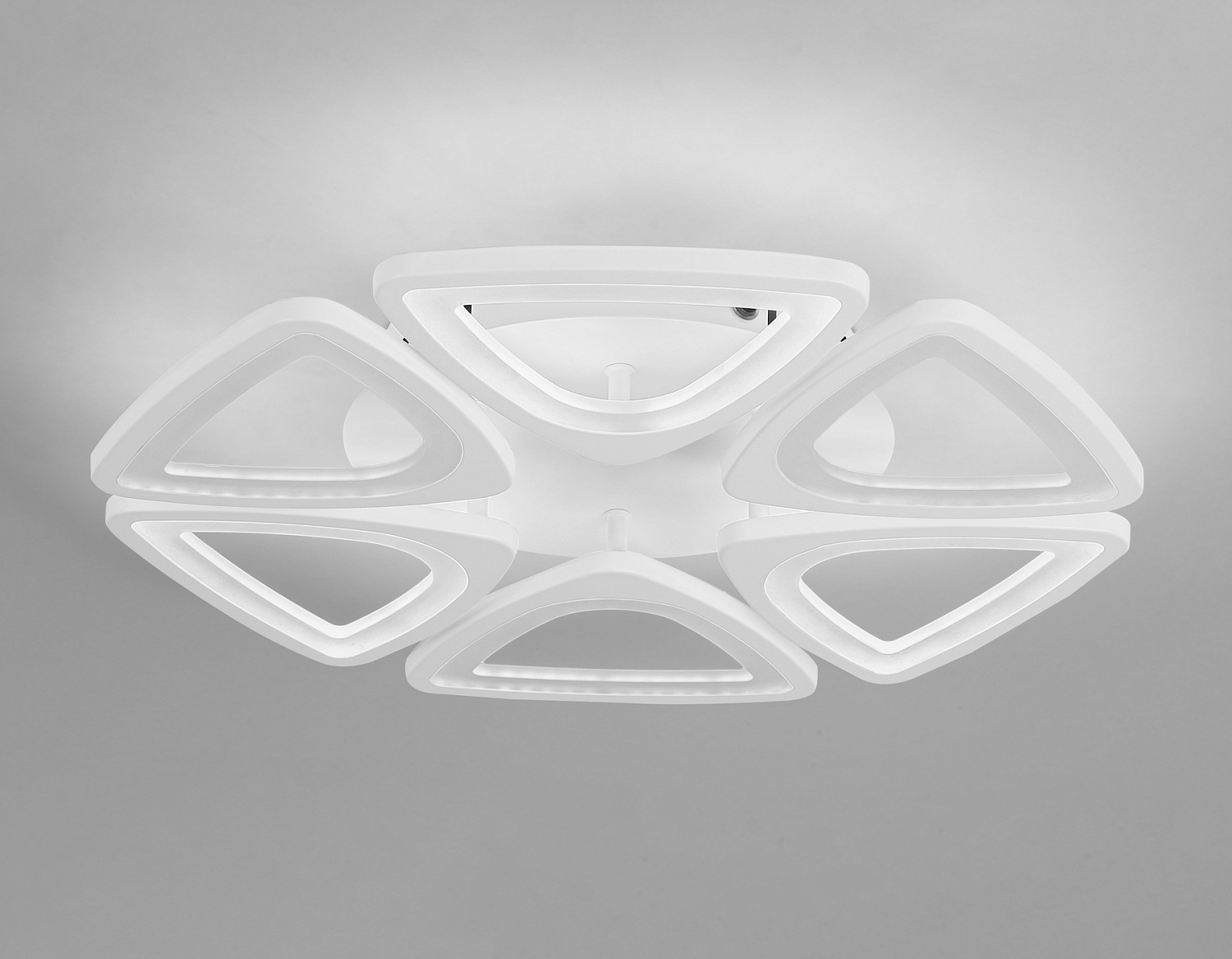 Потолочный светодиодный светильник с пультом FA4494/6 WH белый 4200K/3000K+6400K/6400K+3000K 84W D450*80 (ПДУ ИК)