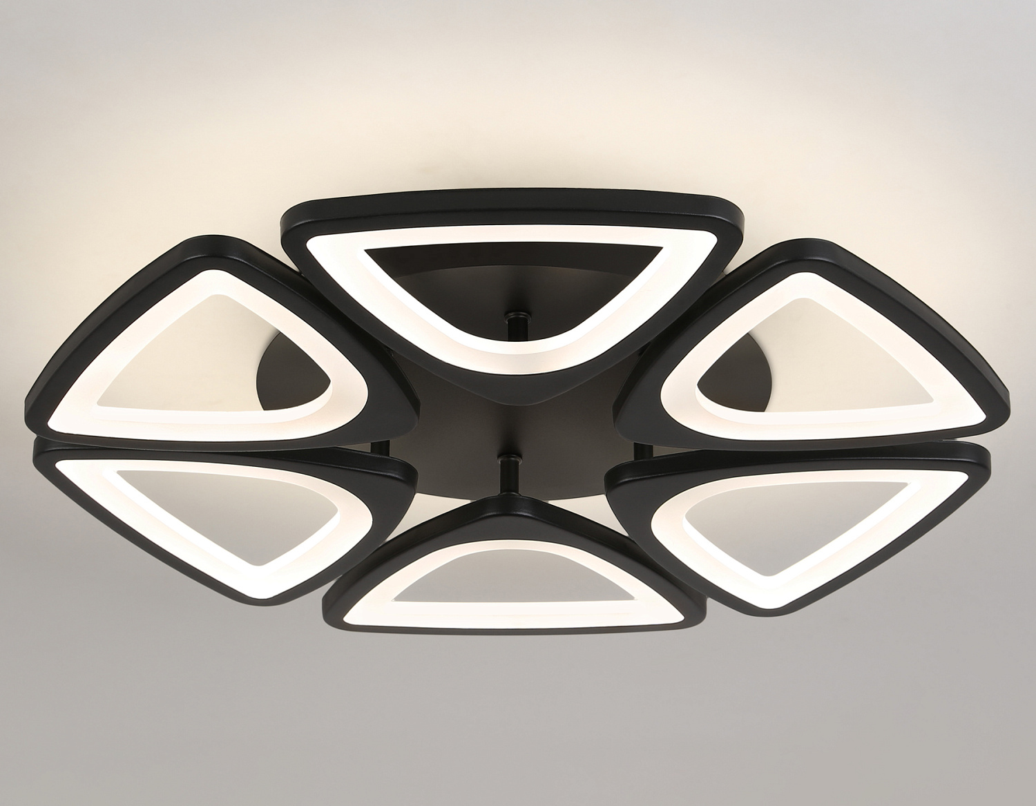 Потолочный светодиодный светильник с пультом FA4495/6 BK черный 84W 4200K/3000K+6400K/6400K+3000K D450*80 (ПДУ ИК)