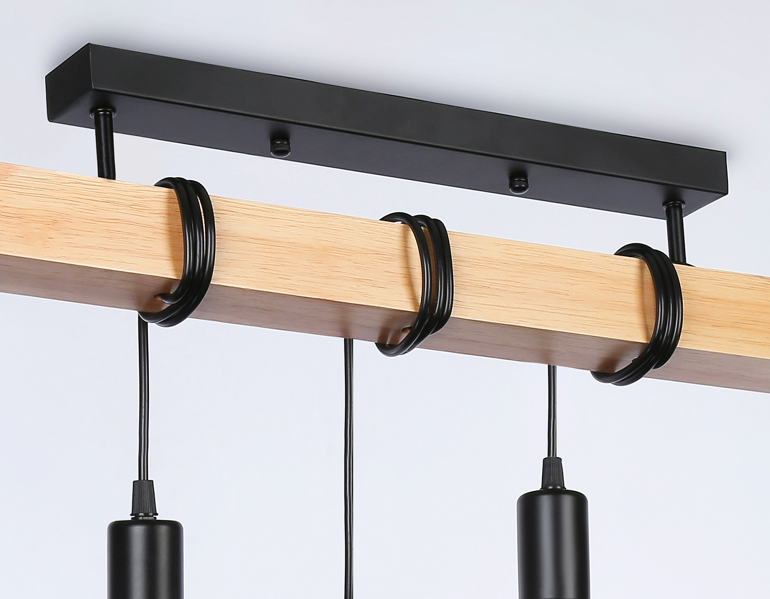 Подвесной светильник в стиле лофт TR8183/5 BK/LW черный/светлое дерево E27*5 max 40W 800*50*420