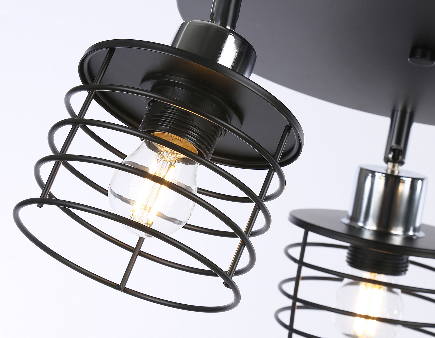 Настенно-потолочный спот в стиле лофт TR8092/3 BK/CH черный/хром E27*3 max 40W D372*190