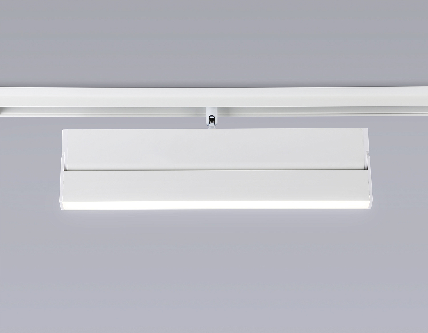 Светильник светодиодный трековый для шинопровода Magnetic GL4065 WH белый 18W 4200K 48V 325*22*45