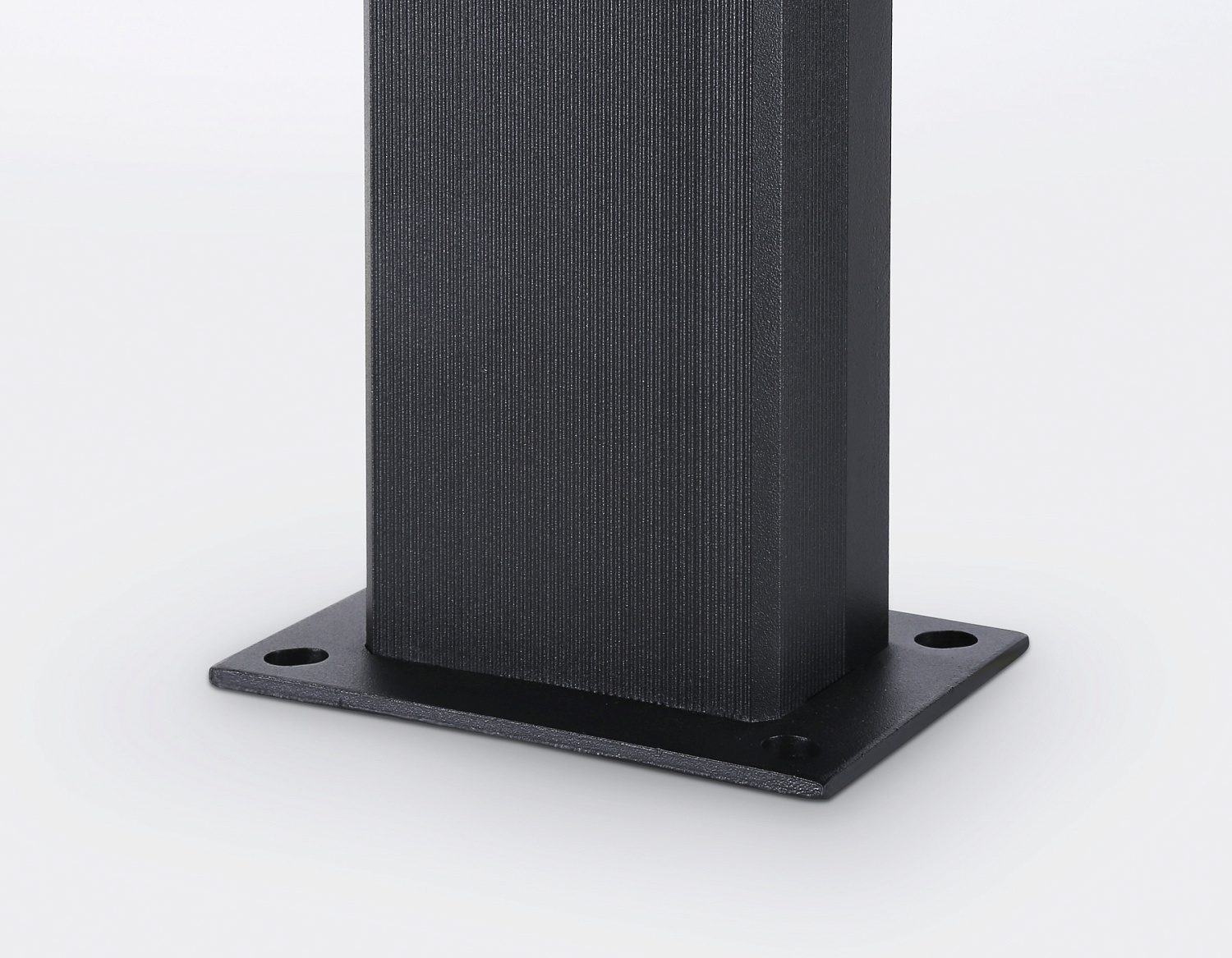 Уличный ландшафтный светильник ST2588 BK/CL черный/прозрачный IP54 E27 max 40W 110*65*800