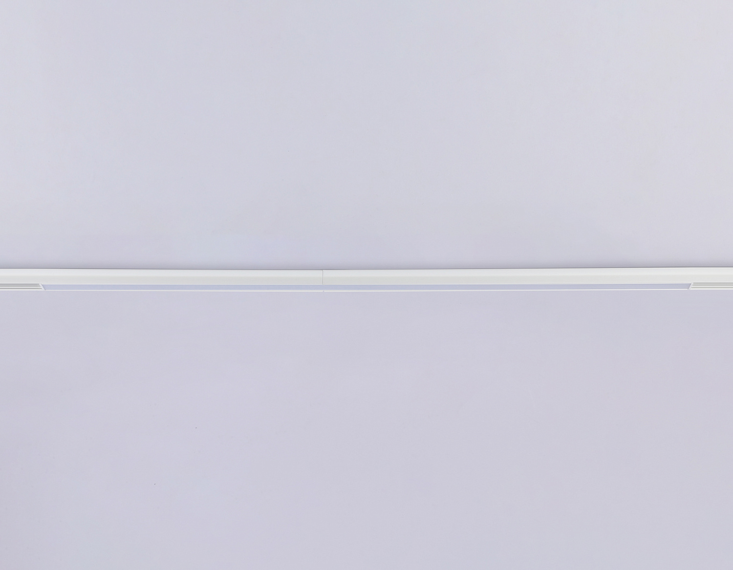 Светильник светодиодный трековый для шинопровода Magnetic GL4012 WH белый IP20 36W 4200K 48V 900*22*45