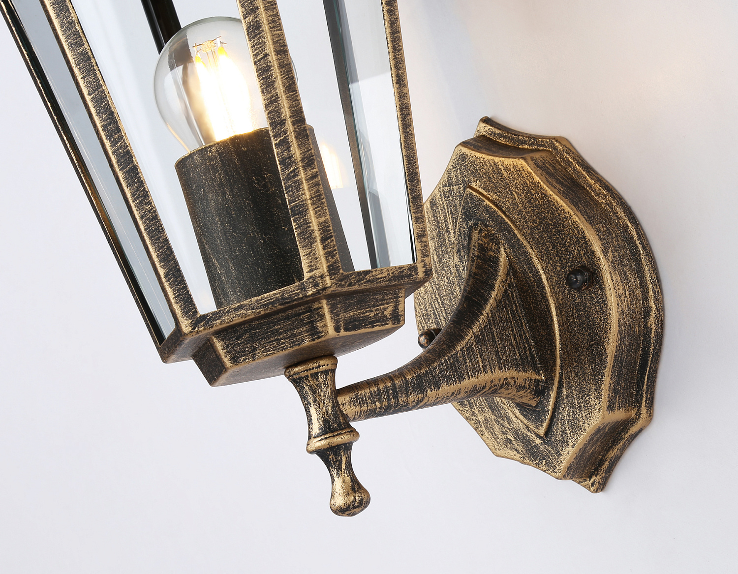 Уличный настенный светильник ST2012 GD/BK/CL золото/черный/прозрачный IP54 E27 max 40W 360*150*210