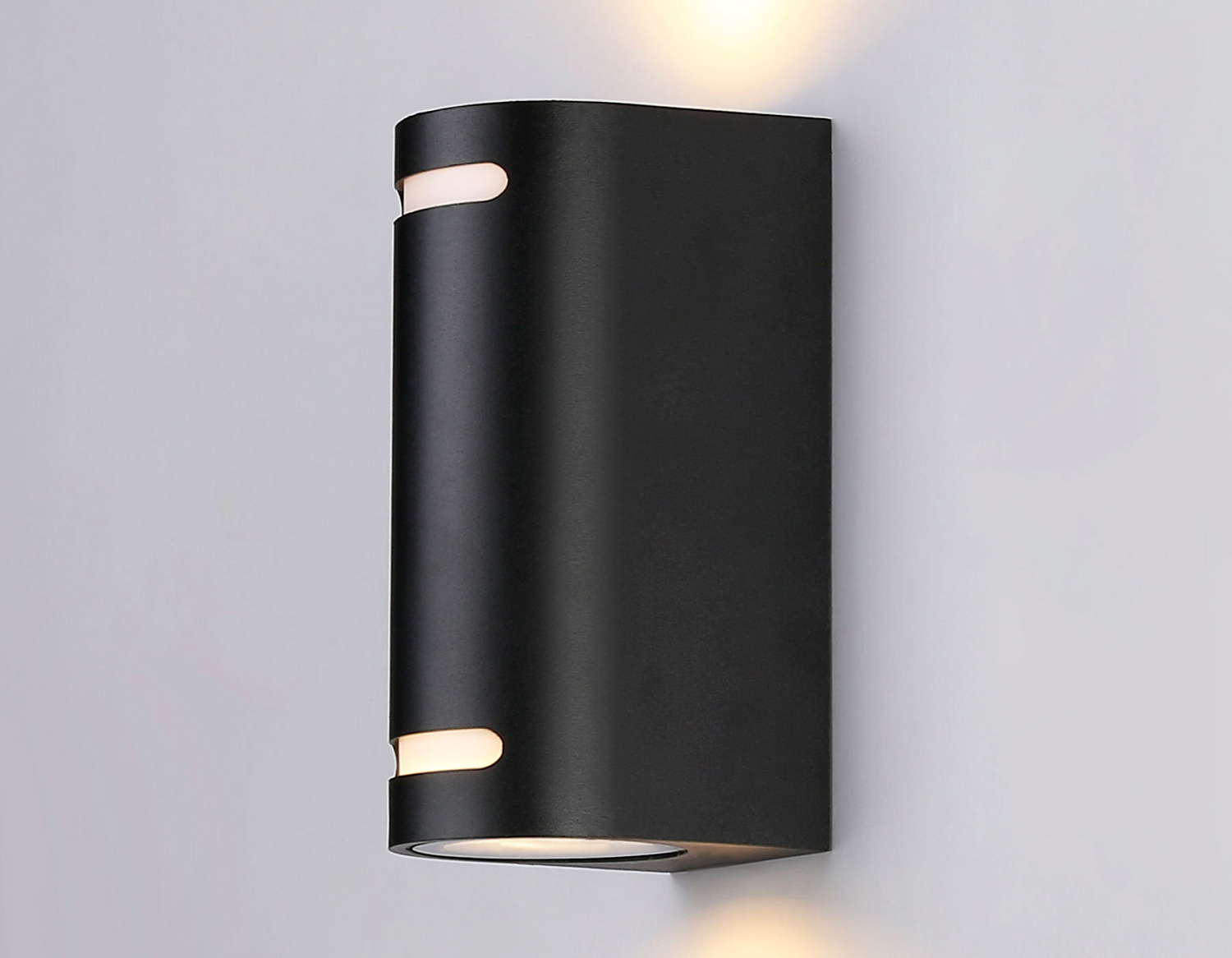 Уличный настенный архитектурный светильник ST3744/2 BK черный IP54 GU10/2 max 35W 150*68*92