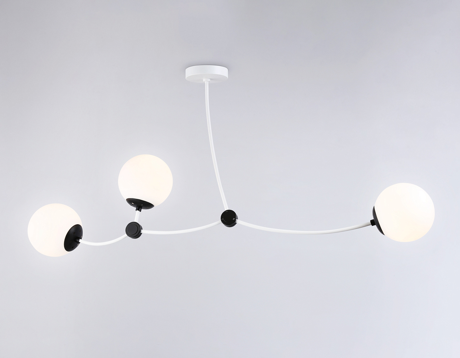 Подвесной светильник TR2566/3 WH/BK белый/черный E27/3 max 60W 1130*150*540