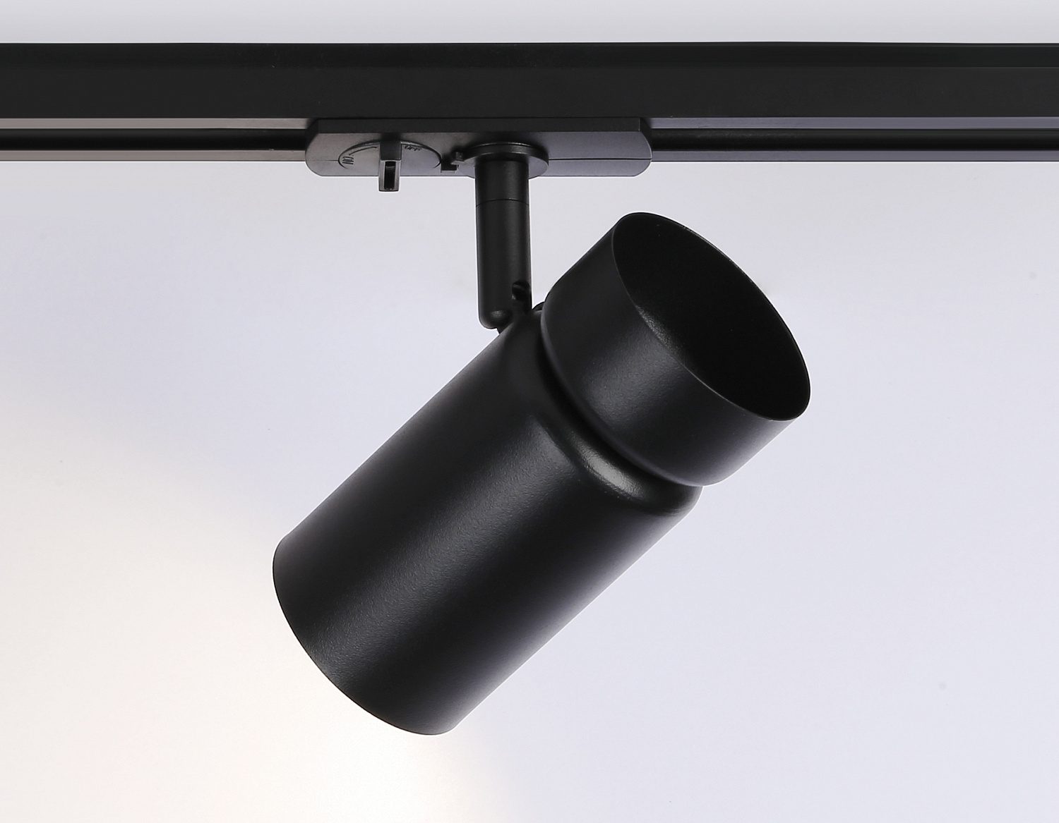Трековый светильник со сменной лампой GU10 GL5144 BK черный GU10 max 12W