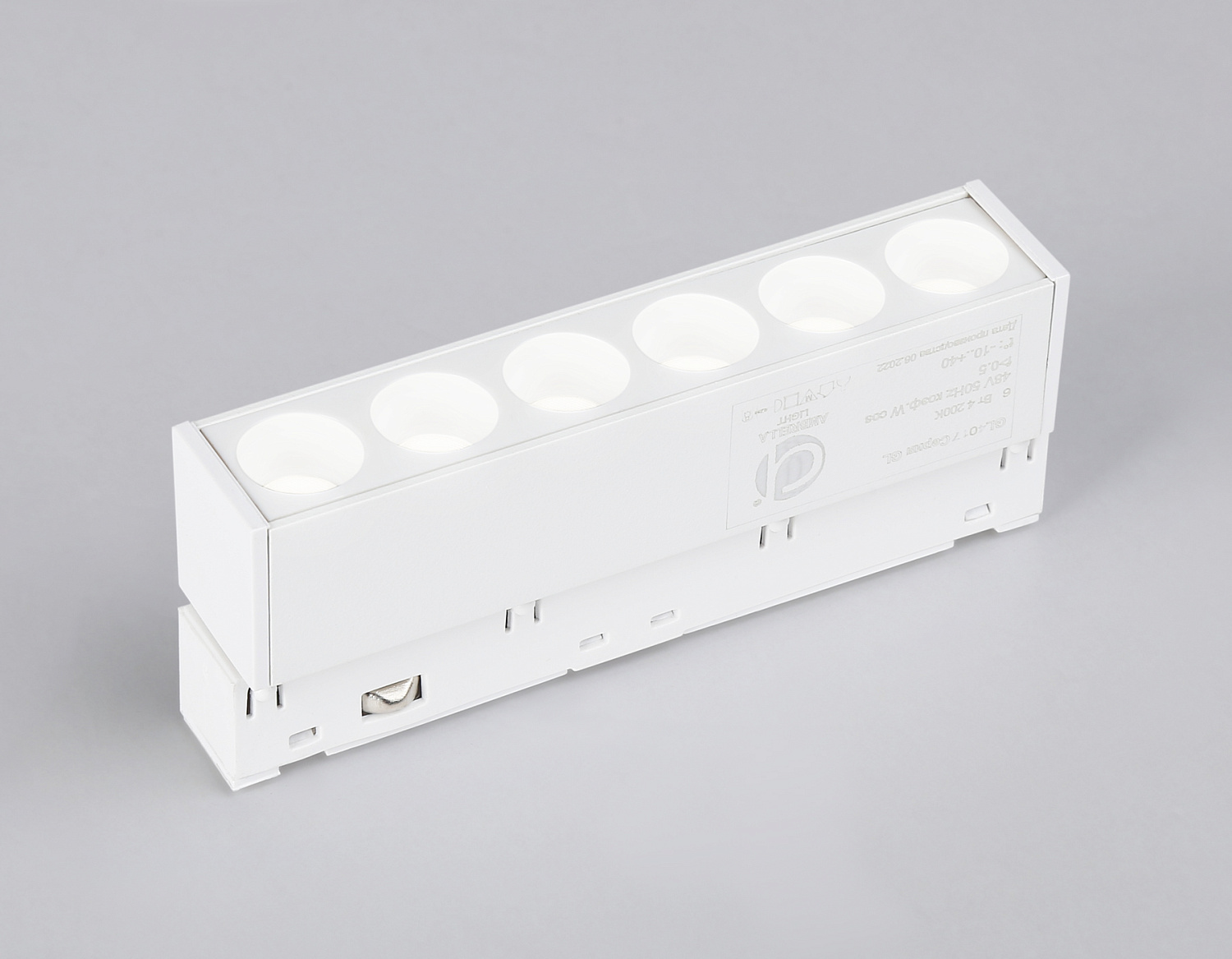 Светильник светодиодный трековый для шинопровода Magnetic GL4017 WH белый IP20 6W 4200K 48V 24° 115*22*45