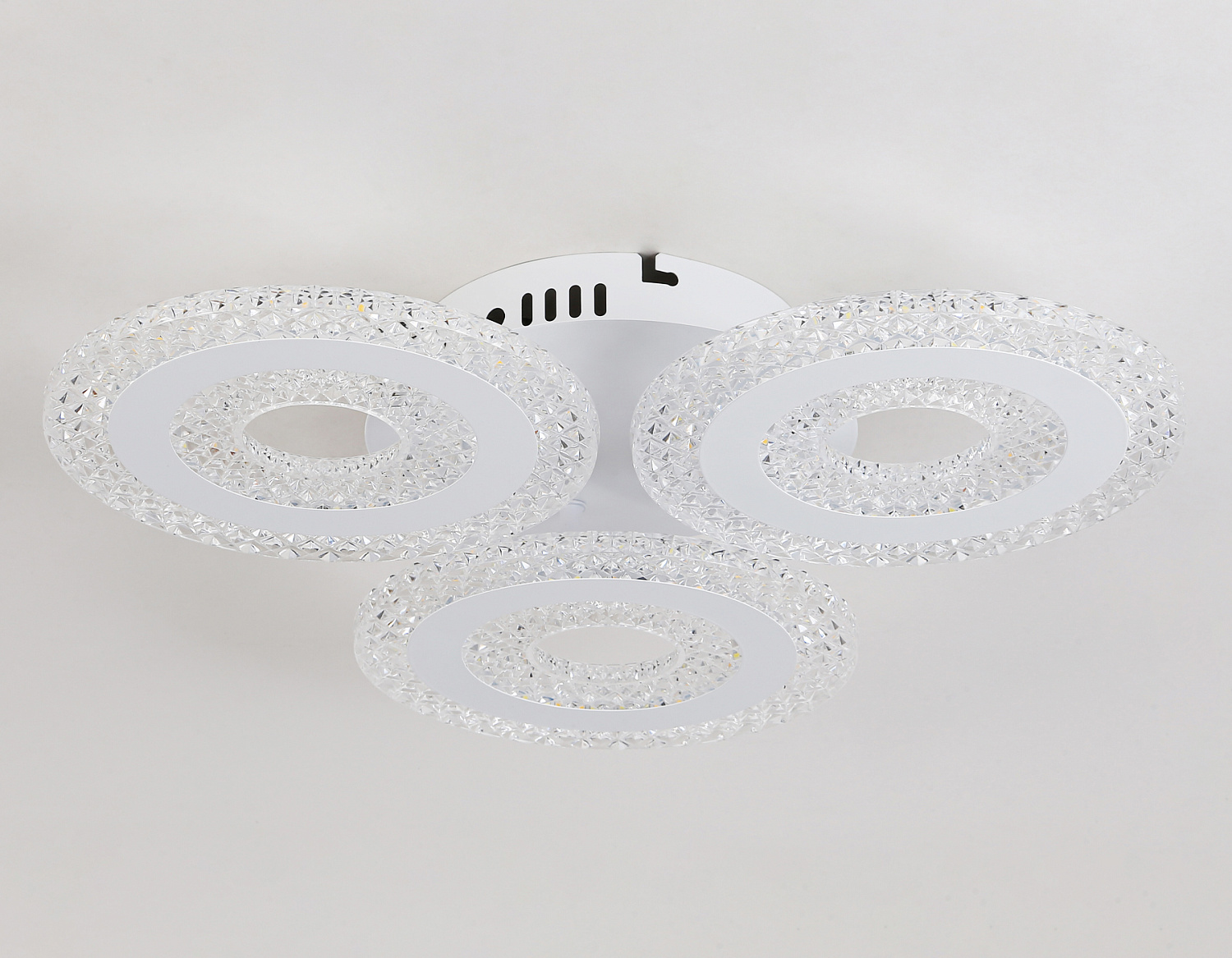 Потолочный светодиодный светильник с пультом FA4001/3 WH белый 70W 3000K+6400K/4200K/6400K+3000K D480*85 (ПДУ ИК)