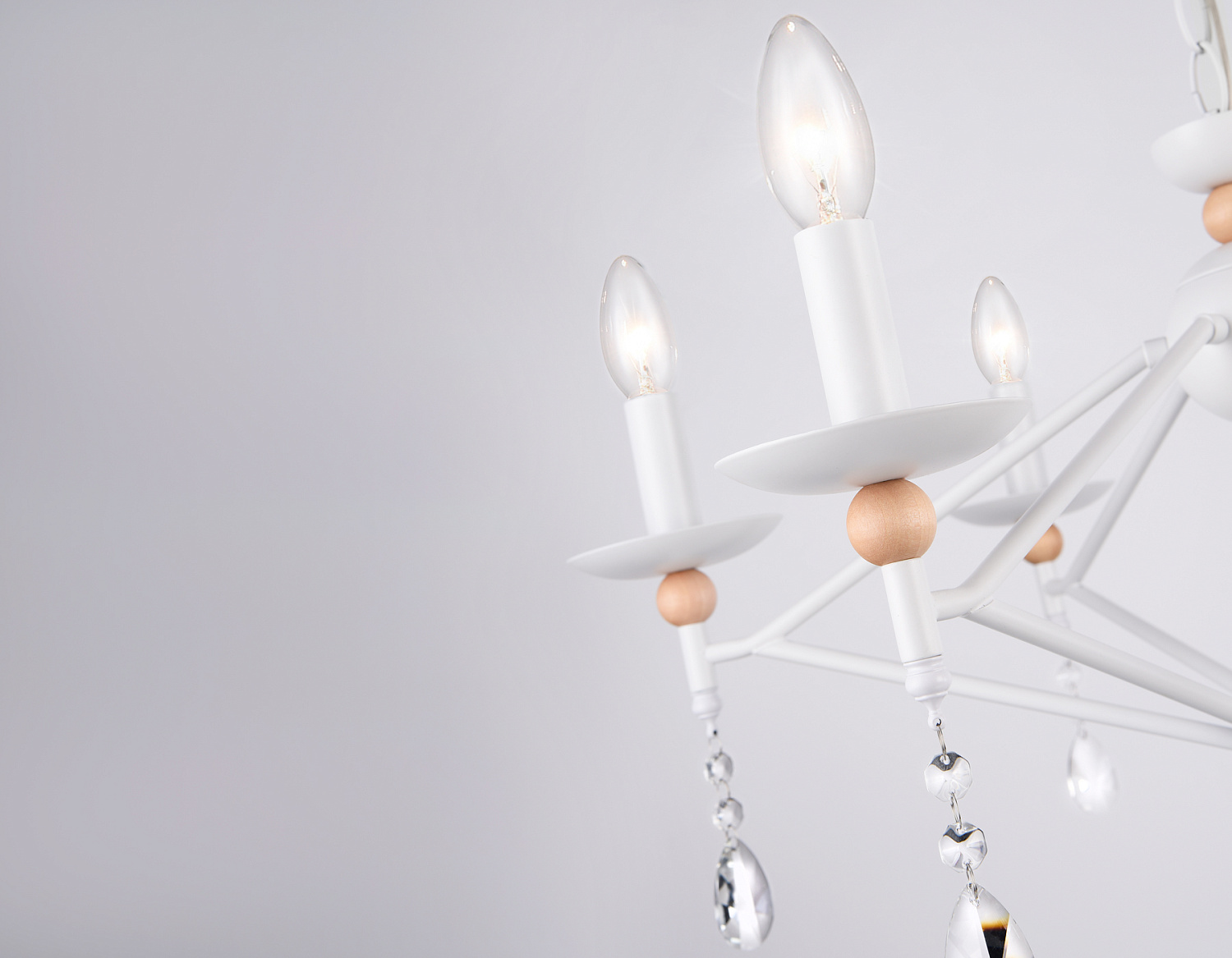 Подвесная люстра TR9596/6 WH белый E14/6 max 40W D660*880