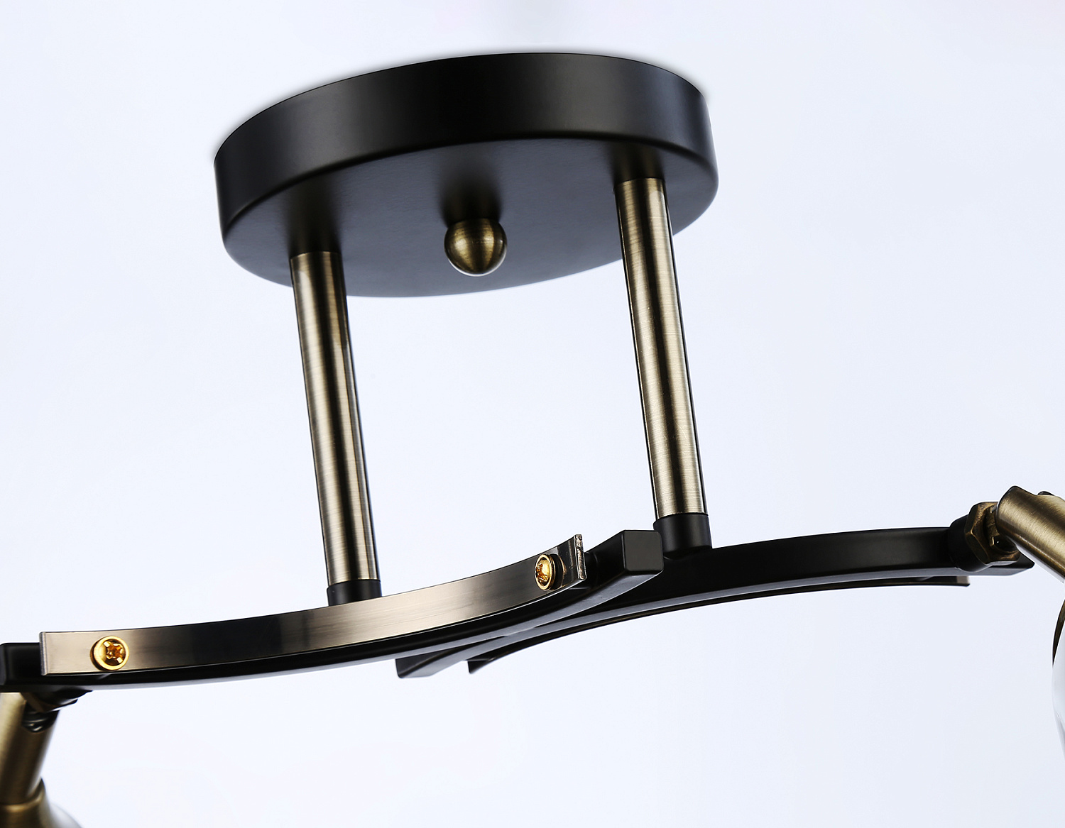 Подвесной светильник TR303037/2 SB/BK/SM бронза/черный/дымчатый E27/2 max 40W 580*200*270