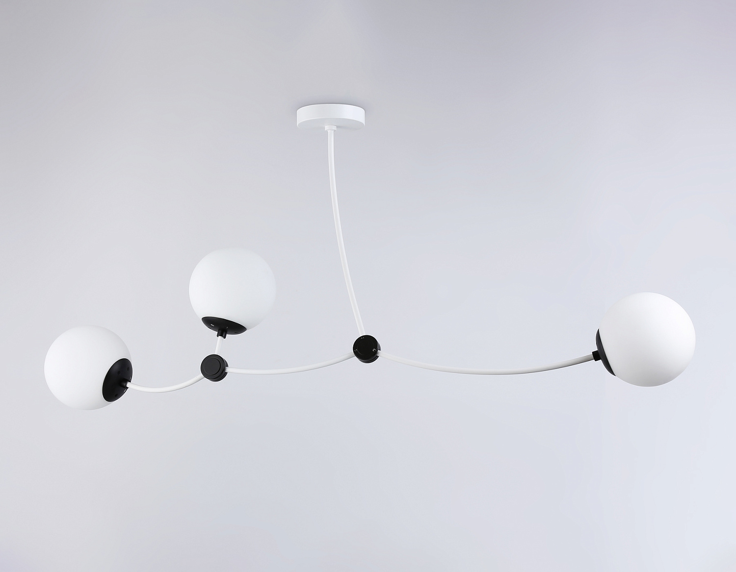 Подвесной светильник TR2566/3 WH/BK белый/черный E27/3 max 60W 1130*150*540