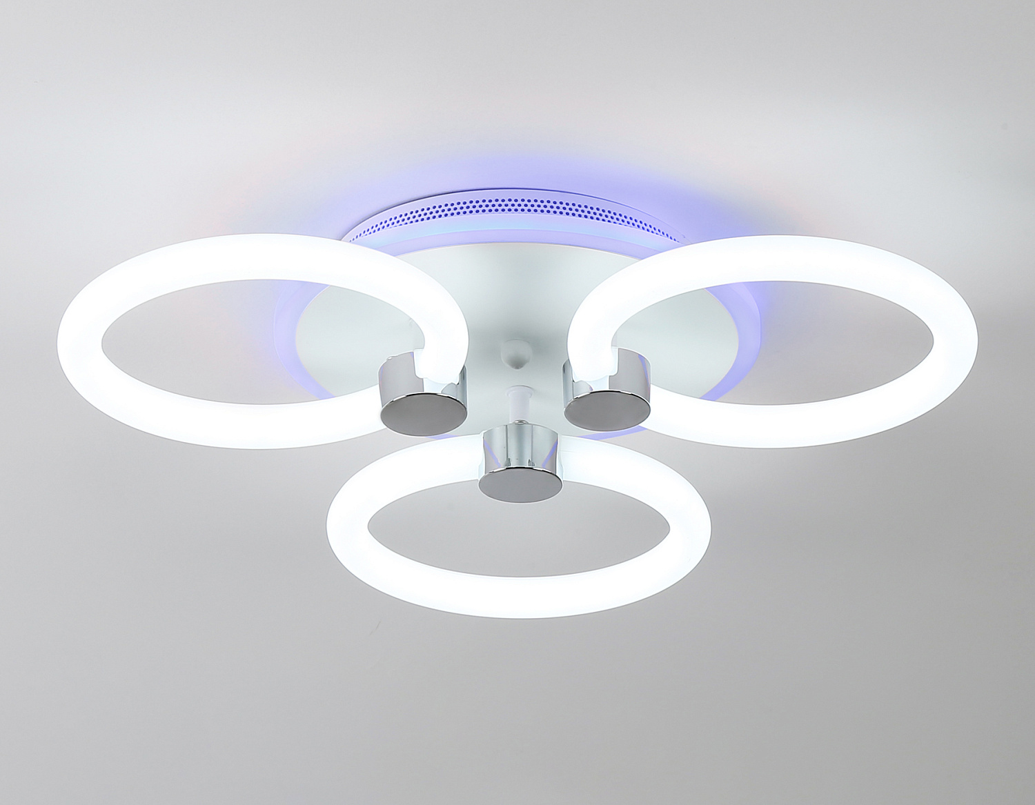 Светодиодный потолочный светильник с подсветкой FA3838/3 WH белый 42W 3000K-6400K+RGB D458*80 (ПДУ РАДИО 2.4G)