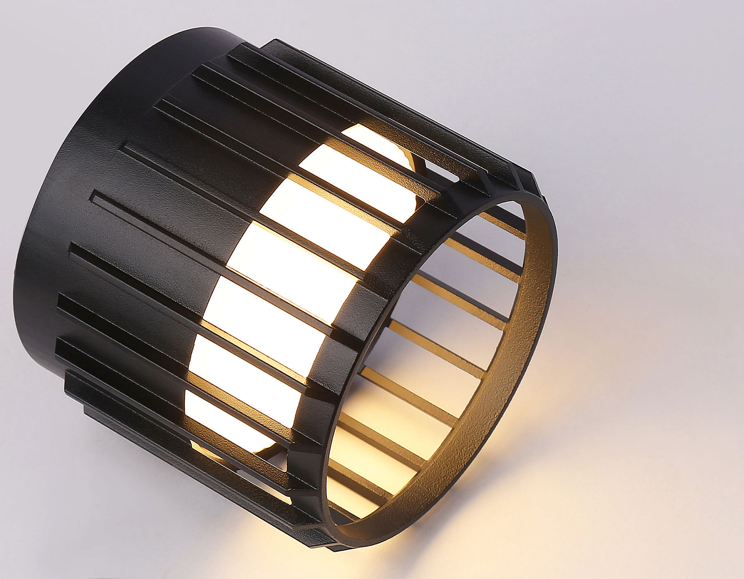 Накладной светильник со сменной лампой GX53 TN71155 BK черный GX53 D100*80