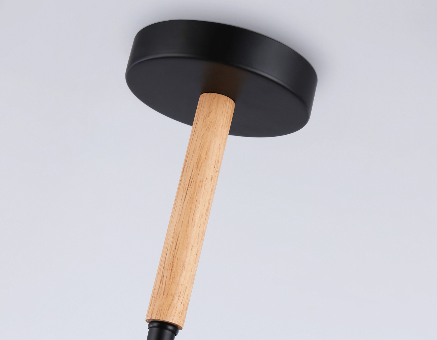 Подвесной светильник в стиле лофт TR80488/6 BK/LW черный/светлое дерево E27/6 max 60W D930*510