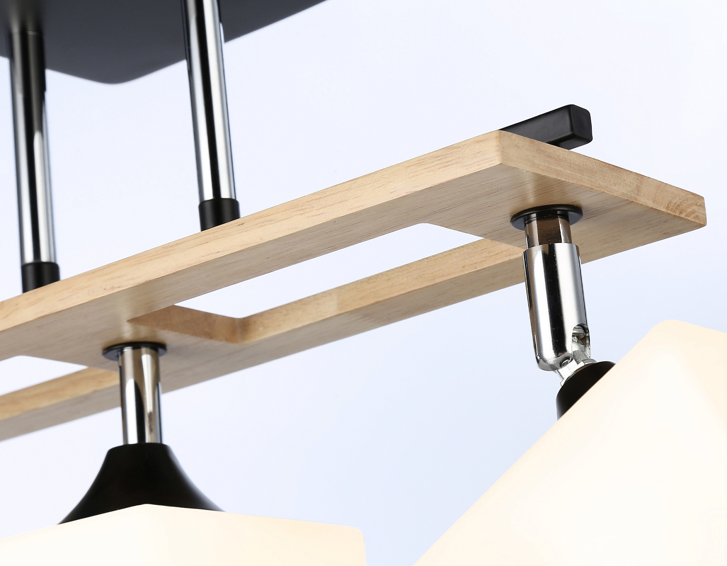 Подвесной светильник TR9507/3 BK/CH/FR черный/хром/белый матовый E27/3 max 40W 620*100*290