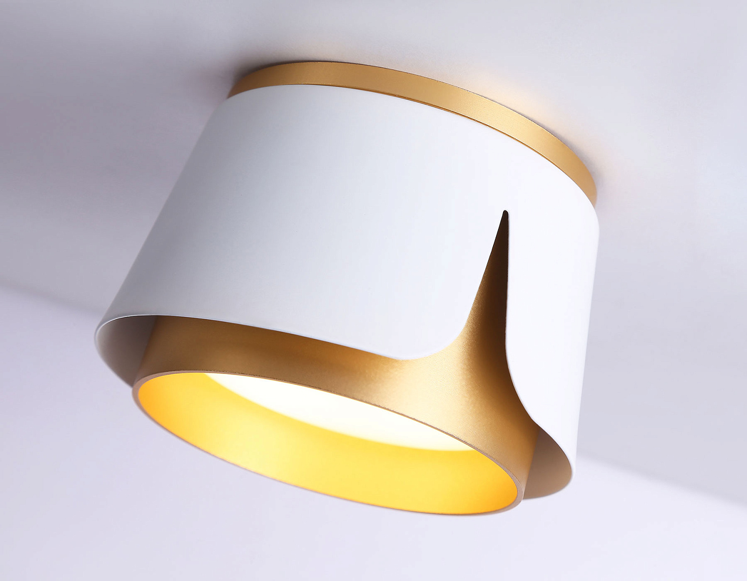 Накладной светильник со сменной лампой GX53 TN71221 WH/GD белый/золото GX53 D100*66