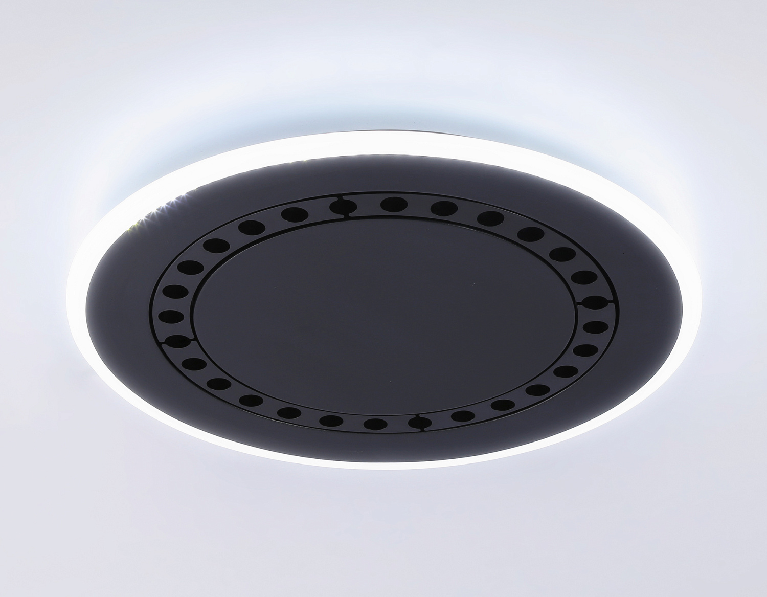 Потолочный светодиодный светильник с пультом FL51407 BK черный 3000K/4200K/6400K 56W D485*40 (ПДУ ИК)