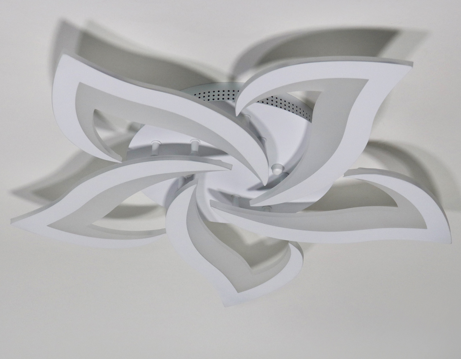 Потолочный светодиодный светильник с пультом FA4471/5 WH белый 56W 3000K/4200K/6400K D640*80 (ПДУ ИК)