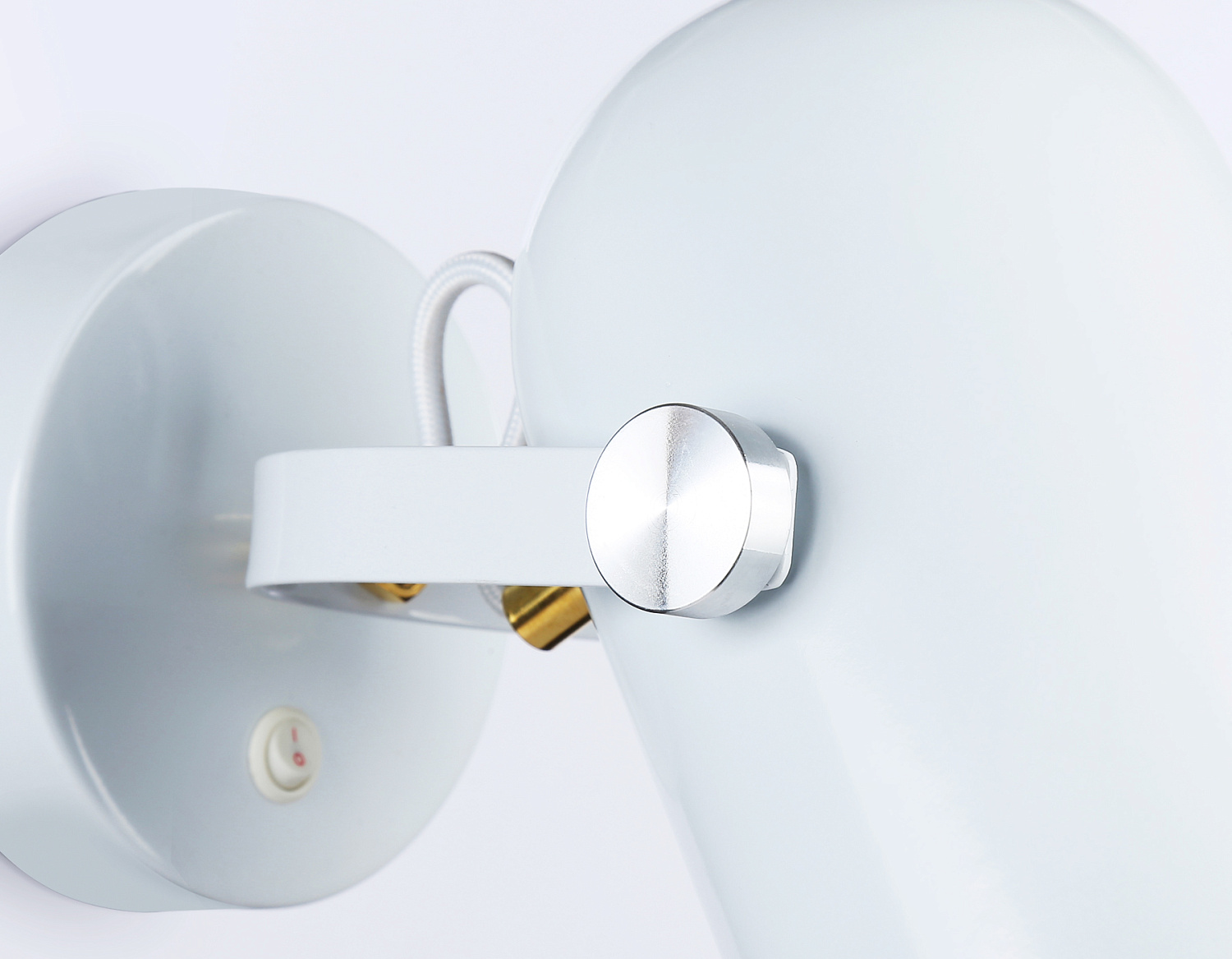 Накладной спот с выключателем в стиле лофт TR8202 WH белый E27 max 40W D117*280