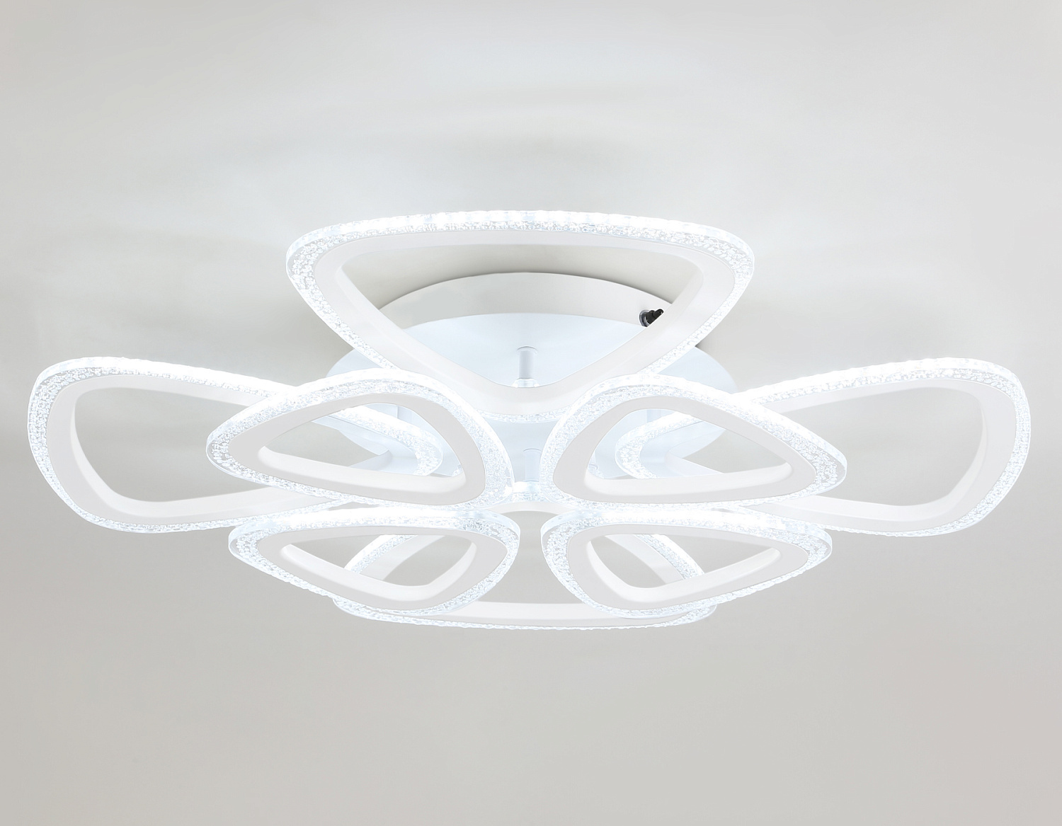 Потолочный светодиодный светильник с пультом FA4515/4+4 WH белый 106W 4200K/3000K/6400K D640*125 (ПДУ ИК)