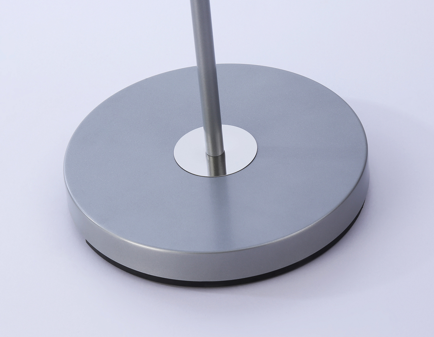 Светильник напольный с выключателем на проводе TR97658 SL серебро E27 max 40W D140*1450