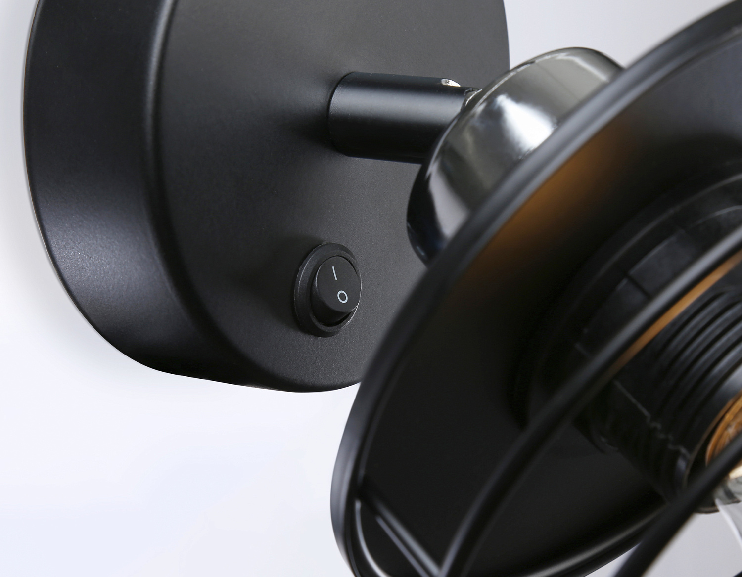 Накладной спот с выключателем в стиле лофт TR8088 BK/CH черный/хром E27 max 40W D120*200