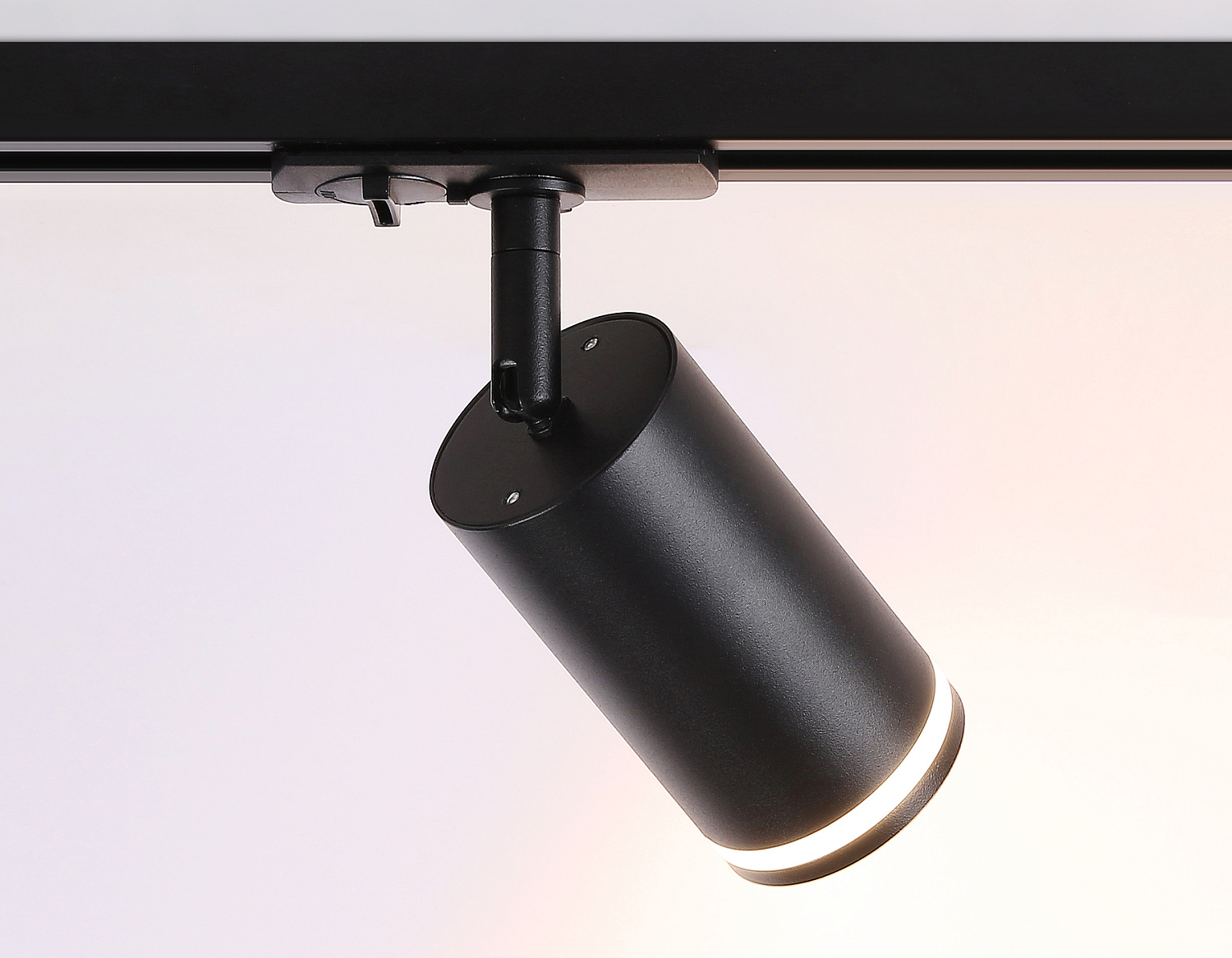 Трековый однофазный светильник со сменной лампой GL5202 BK черный GU10 max 12W