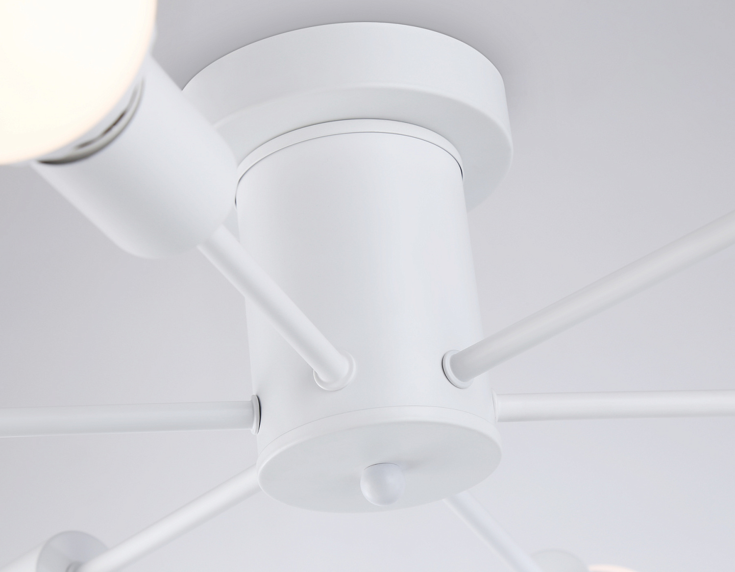 Потолочный светильник в стиле лофт TR80401/6 WH белый E27/6 max 60W D780*150