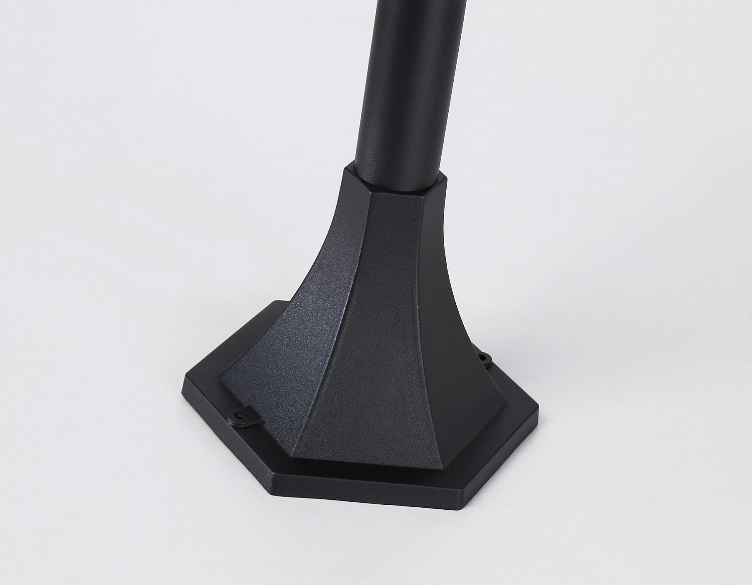 Уличный ландшафтный светильник ST2037 BK/CL черный/прозрачный IP54 E27 max 40W D150*1100